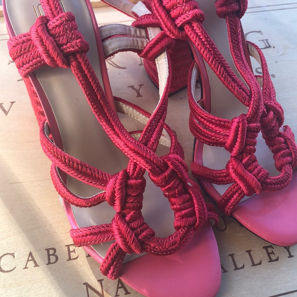 Cabi Sandel Red